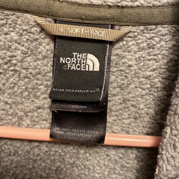 North Face jacket - Picture 5 of 8